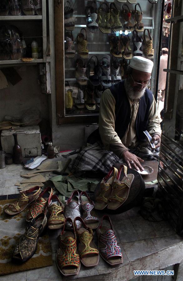 PAKISTAN-PESHAWAR-TRADITIONAL SHOES