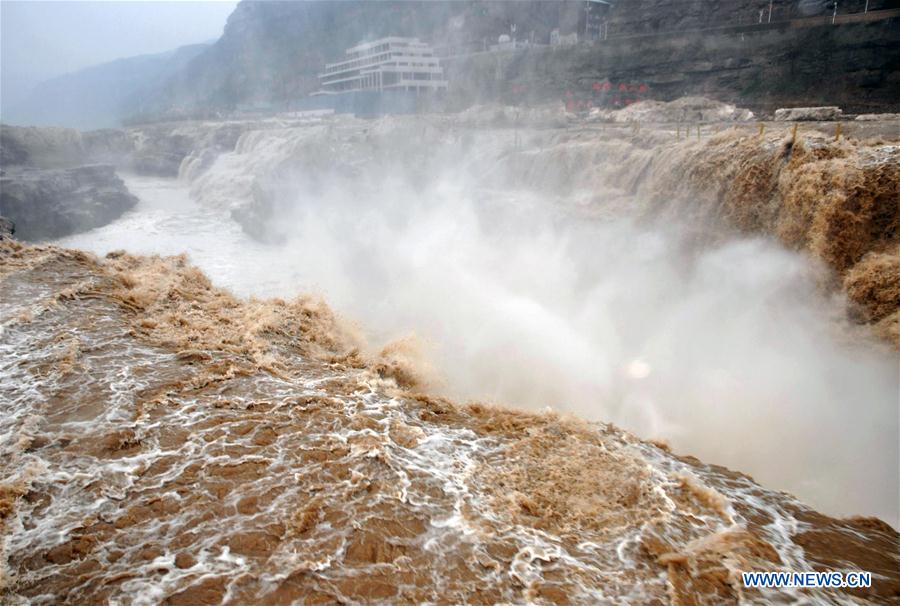 #CHINA-SHANXI-HUKOU WATERFALL (CN)