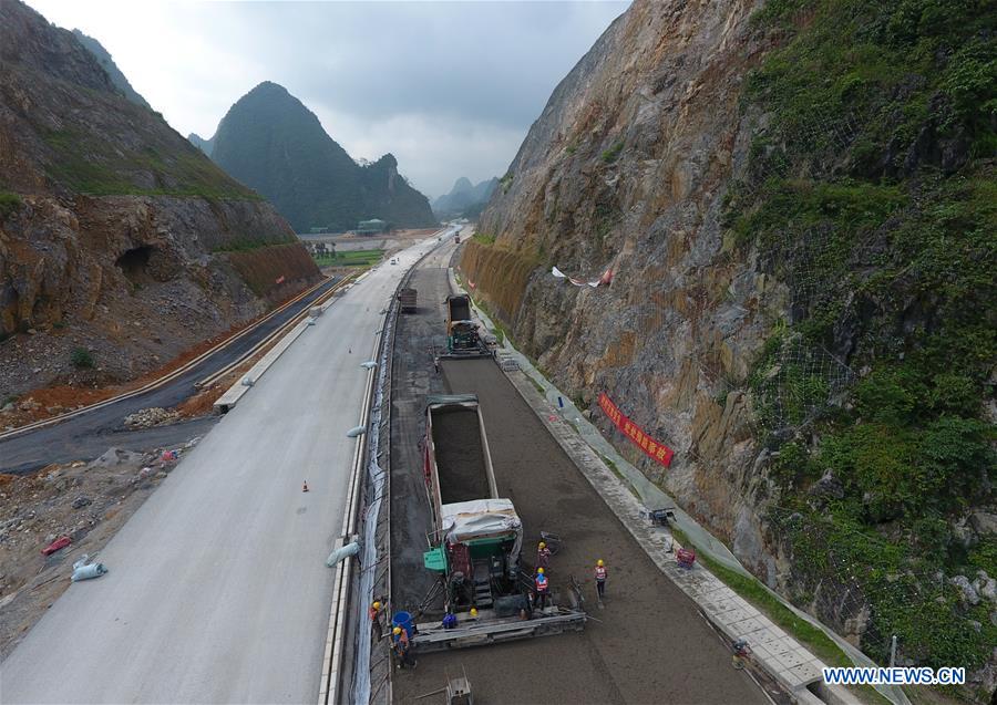 CHINA-GUANGXI-VIETNAM-EXPRESSWAY (CN)