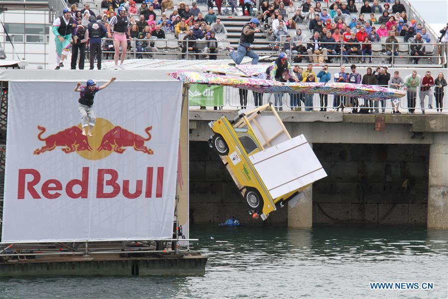 IRELAND-DUBLIN-RED BULL FLUGTAG