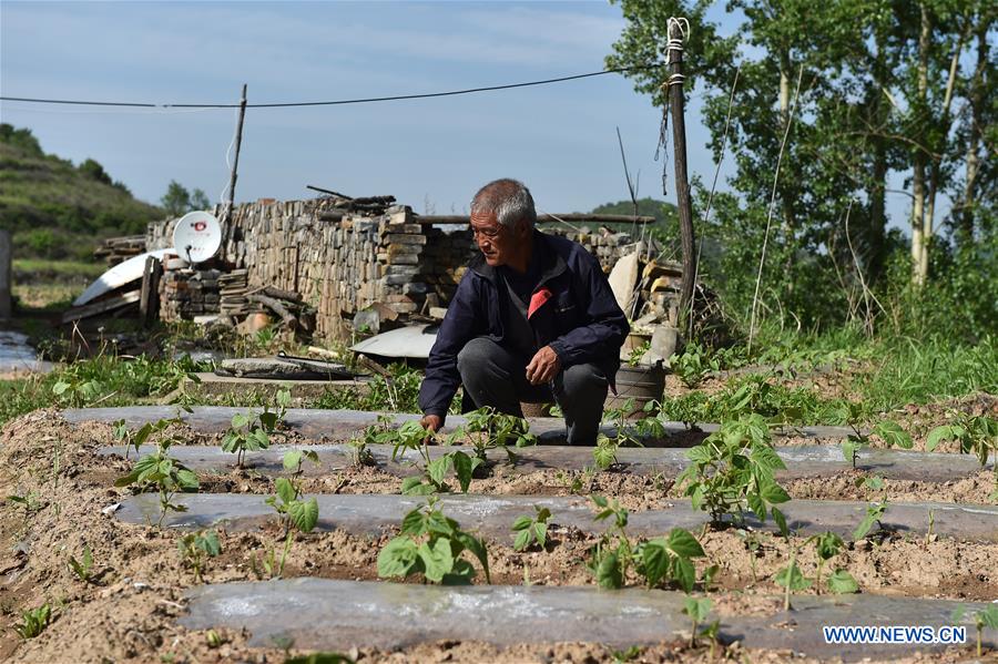 CHINA-SHANXI-WATER SHORTAGE VILLAGERS-RELOCATION (CN)