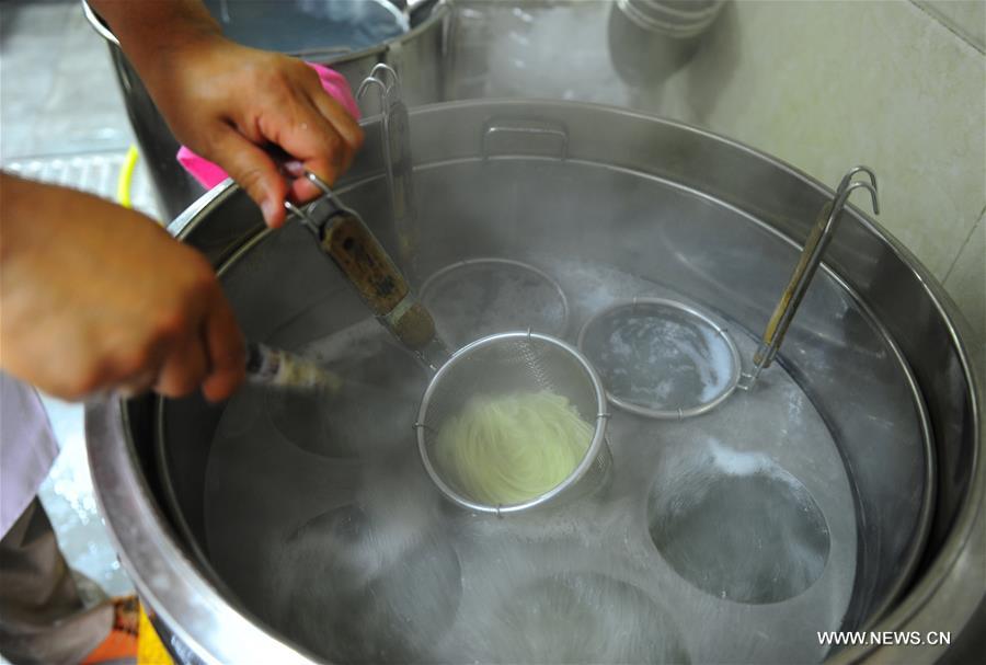 CHINA-SHANDONG-NOODLE MAKING (CN)