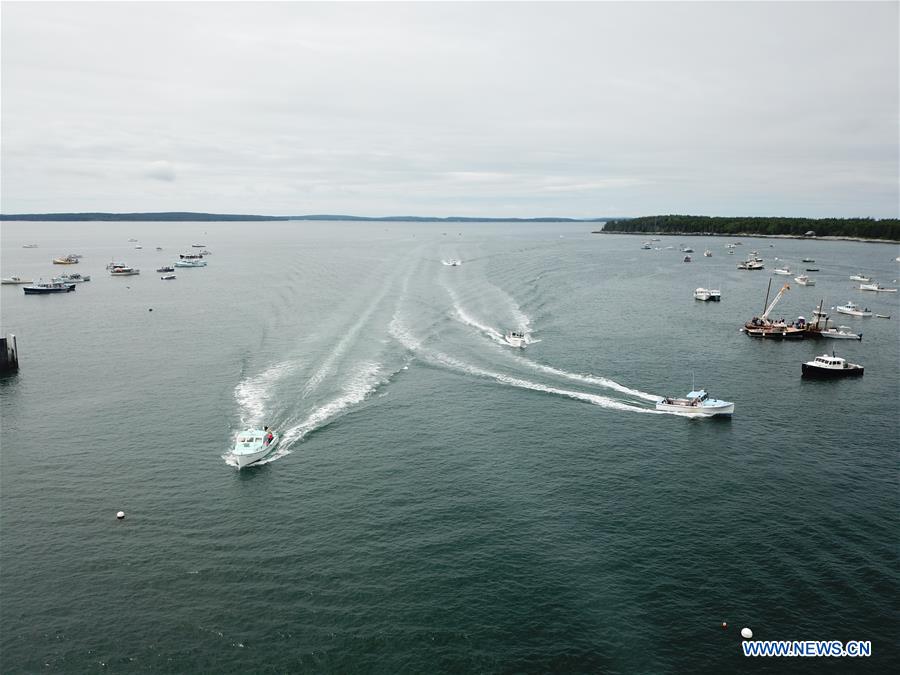 (SP)U.S.-BASS HARBOR- LOBSTER BOAT RACE