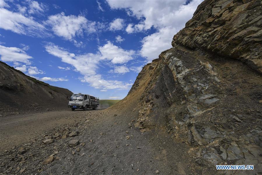 CHINA-XINJIANG-SUMMER PASTURE-TRANSFER (CN)