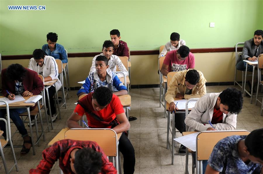 YEMEN-SANAA-DISPLACED STUDENTS-EXAM