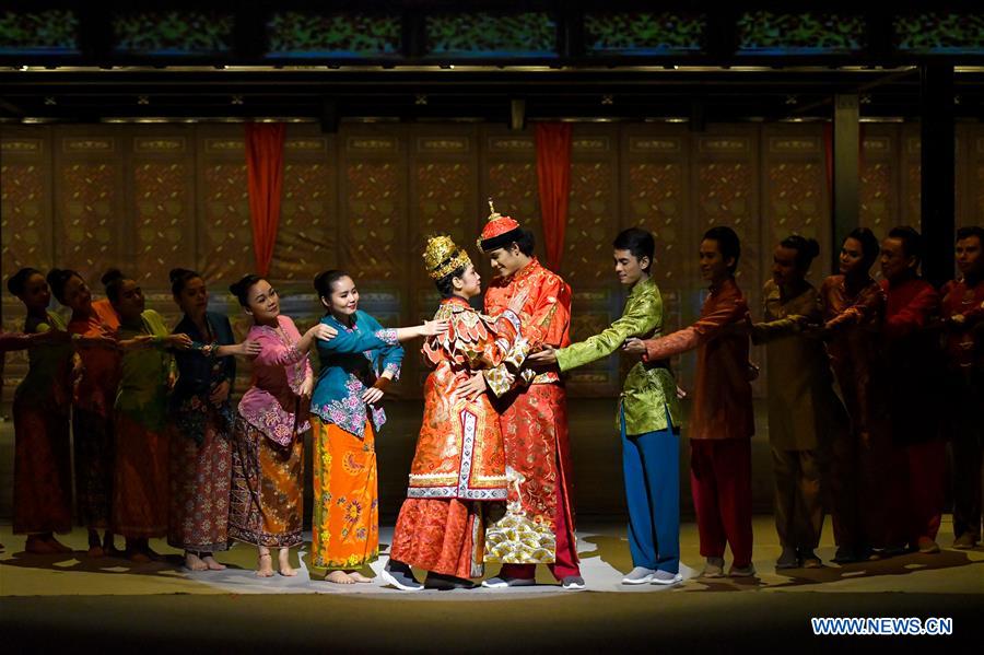 MALAYSIA-MALACCA-"ENCORE MELAKA"-PERFORMANCE