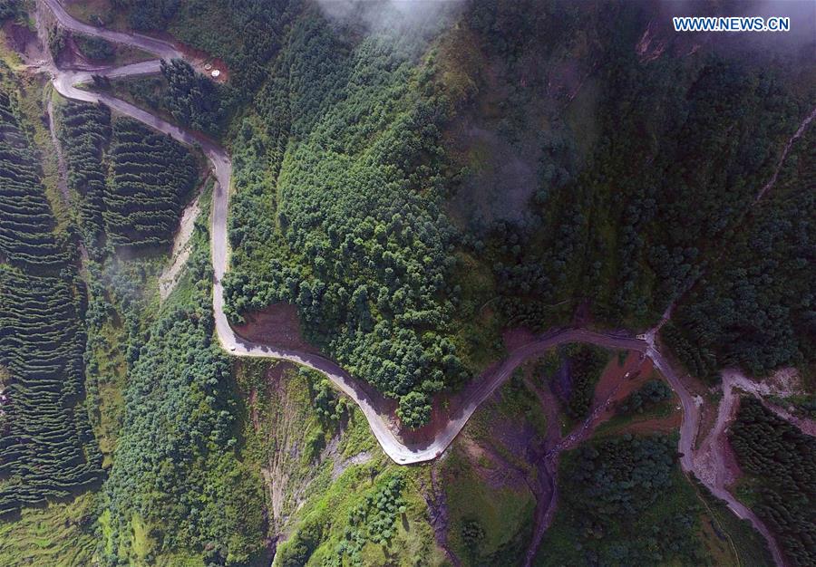 CHINA-YUNNAN-DONGCHUAN-MOUNTAIN SCENERY (CN)