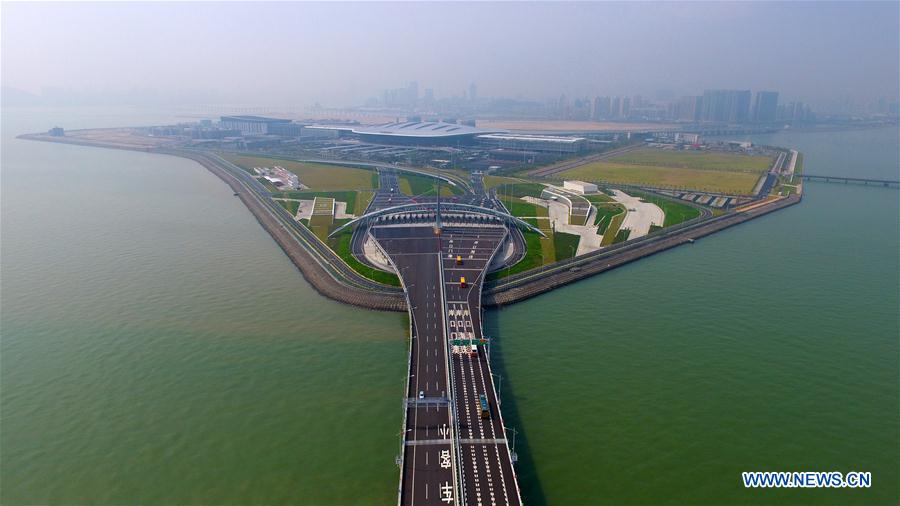 CHINA-HONG KONG-ZHUHAI-MACAO BRIDGE-PUBLIC TRAFFIC-OPEN (CN)