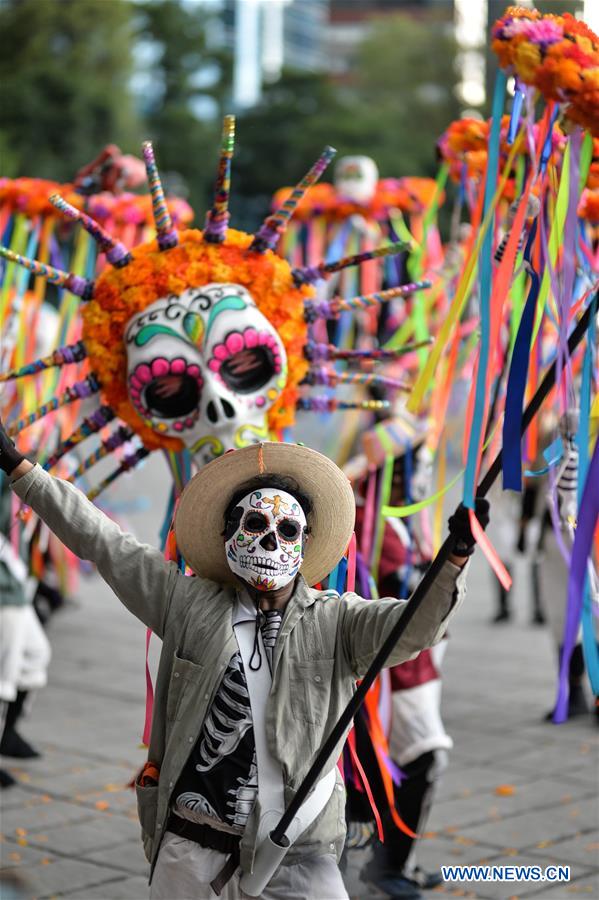 MEXICO-MEXICO CITY-DAY OF THE DEAD-PARADE