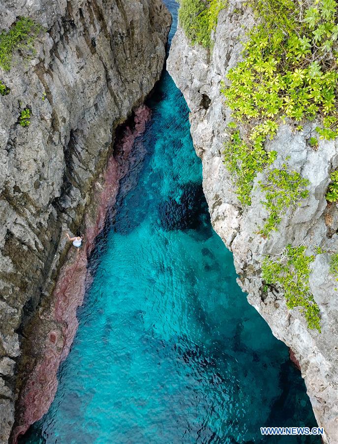 NIUE-ALOFI-SCENICS