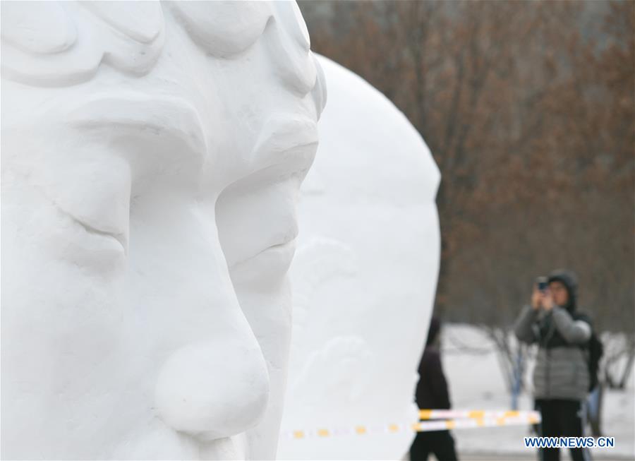 CHINA-HEILONGJIANG-HARBIN-COLLEGE STUDENT-SNOW SCULPTURE COMPETITION (CN)