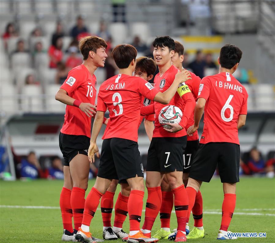 (SP)UAE-ABU DHABI-FOOTBALL-ASIAN CUP-CHN VS KOR