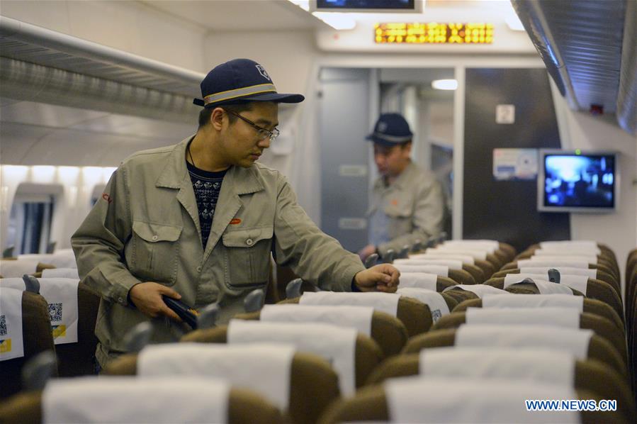 CHINA-URUMQI-HIGH-SPEED TRAINS-MAINTENANCE (CN)