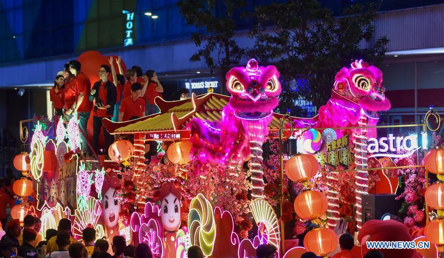 MALAYSIA-JOHOR BAHRU-CHINGAY NIGHT PARADE