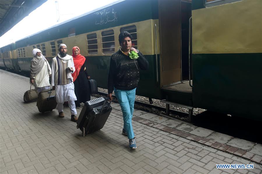 PAKISTAN-LAHORE-INDIA-TRAIN SERVICE