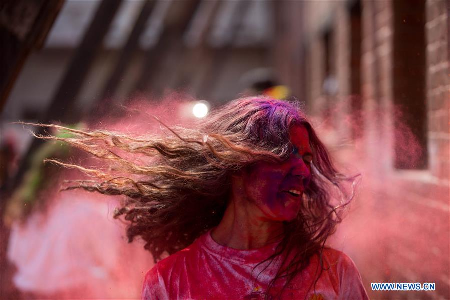 NEPAL-KATHMANDU-HOLI FESTIVAL 