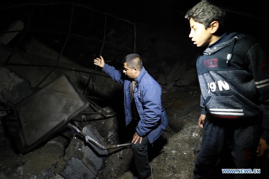 MIDEAST-GAZA CITY-AIR STRIKE