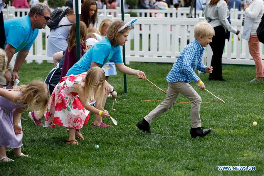 U.S.-WASHINGTON D.C.-WHITE HOUSE-EASTER EGG ROLL