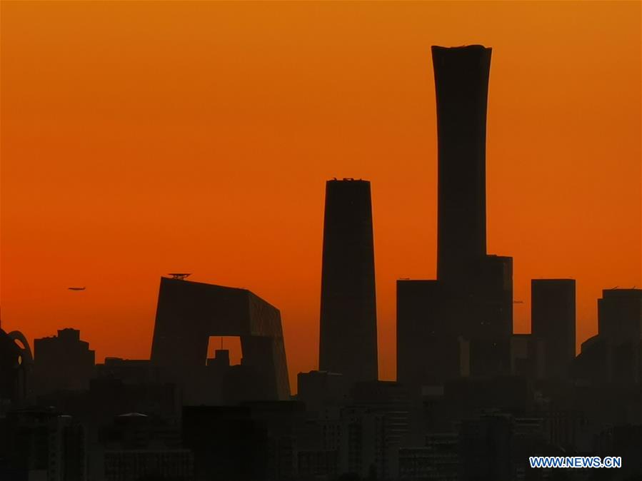 (BeijingCandid)CHINA-BEIJING-MORNING GLOW (CN)