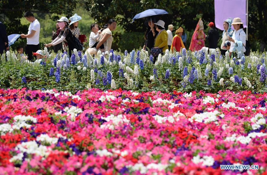 CHINA-LABOR DAY HOLIDAY-FLOWER (CN)