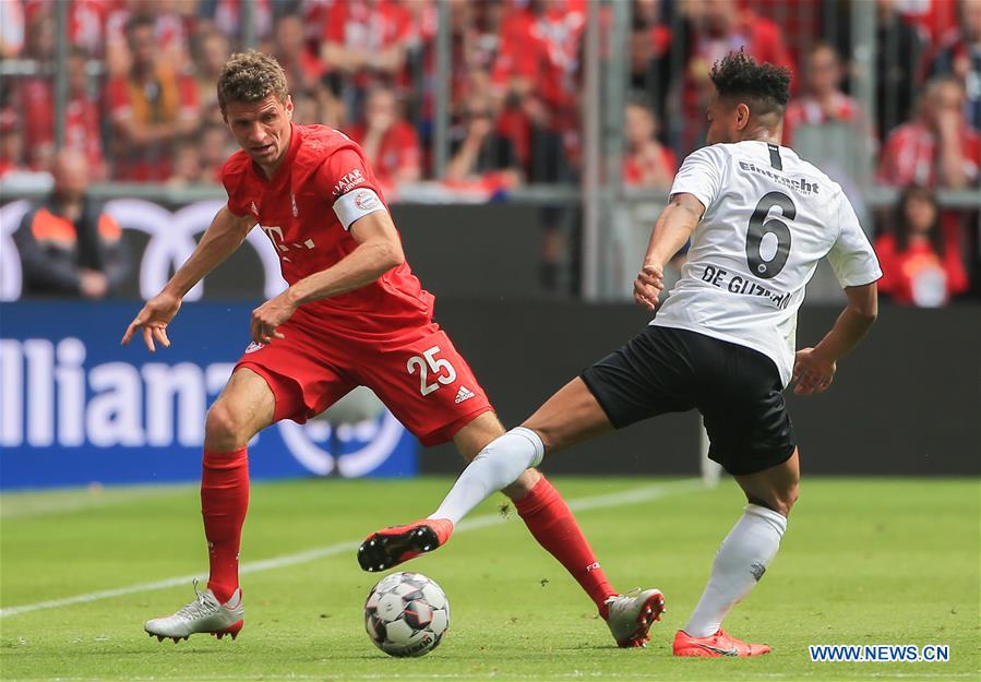 (SP)GERMANY-MUNICH-SOCCER-BUNDESLIGA-BAYERN MUNICH VS FRANKFURT