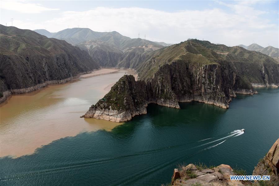 CHINA-GANSU-YONGJING-LIUJIAXIA RESERVOIR-SCENERY (CN)