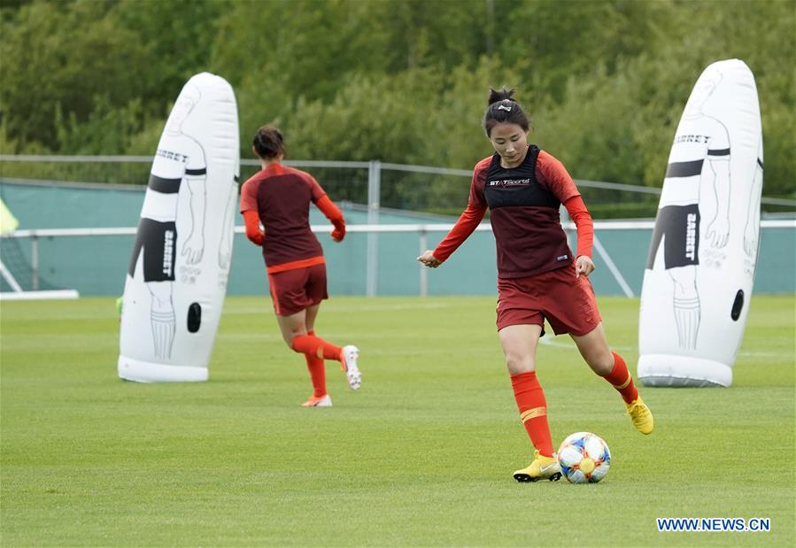 (SP)FRANCE-FOUGERES-2019 FIFA WOMEN'S WORLD CUP-CHINA-TRAINING SESSION