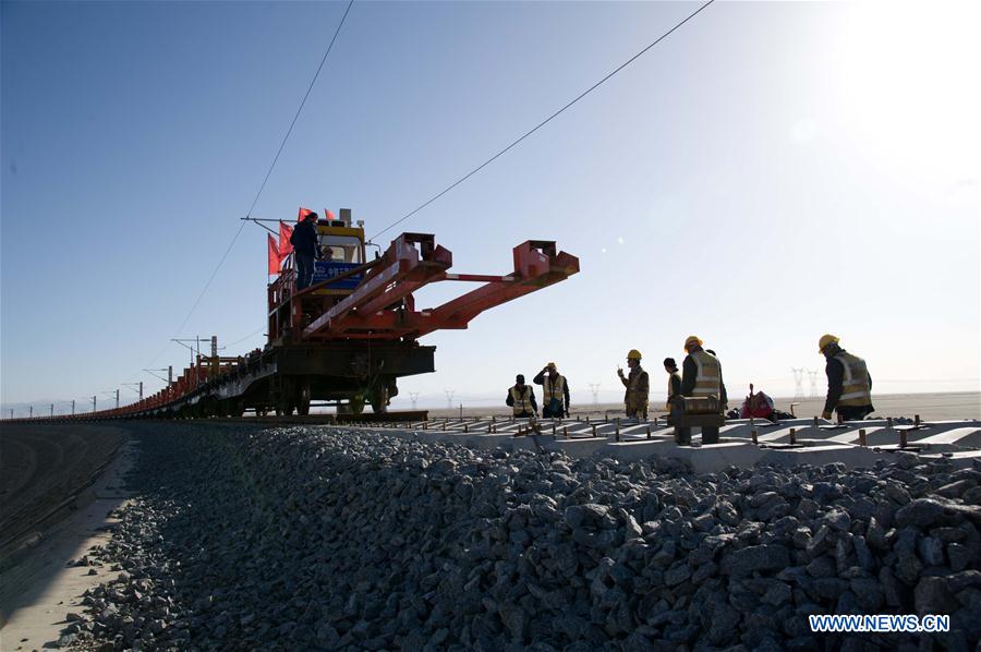 #CHINA-GANSU-JIUQUAN-RAILWAY-TRACK LAYING (CN)