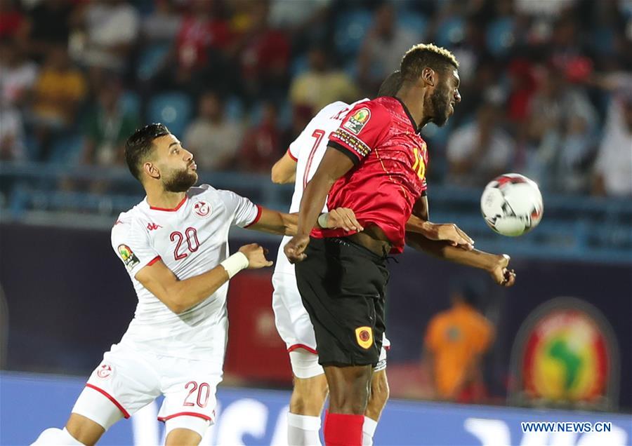 (SP)EGYPT-SUEZ-SOCCER-AFRICAN CUP-TUNISIA VS ANGOLA