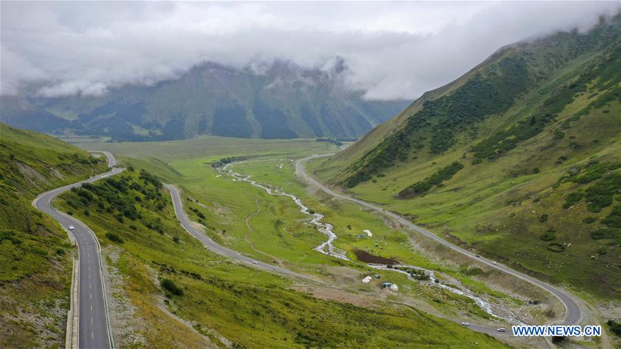 CHINA-XINJIANG-DUSHANZI-KUPA HIGHWAY-SCENERY (CN)