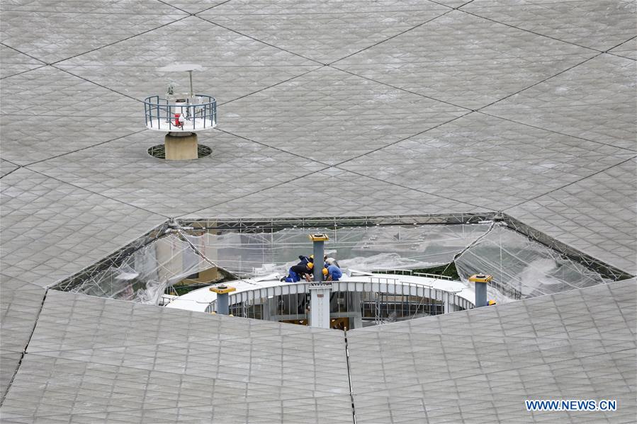 (SCI-TECH)CHINA-GUIZHOU-FAST TELESCOPE-MAINTENANCE (CN)