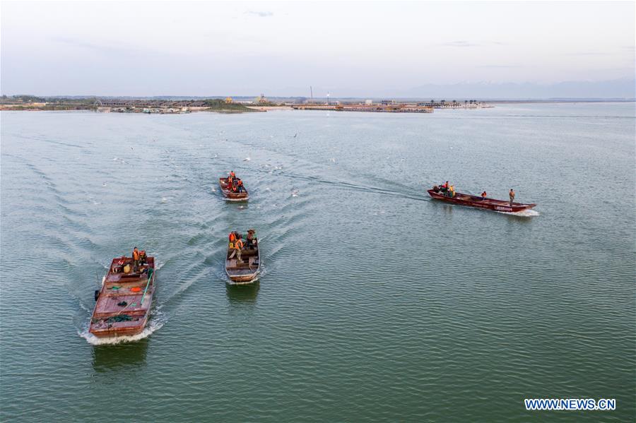 CHINA-XINJIANG-BOSTEN LAKE-FISHERY-POND SMELT (CN)