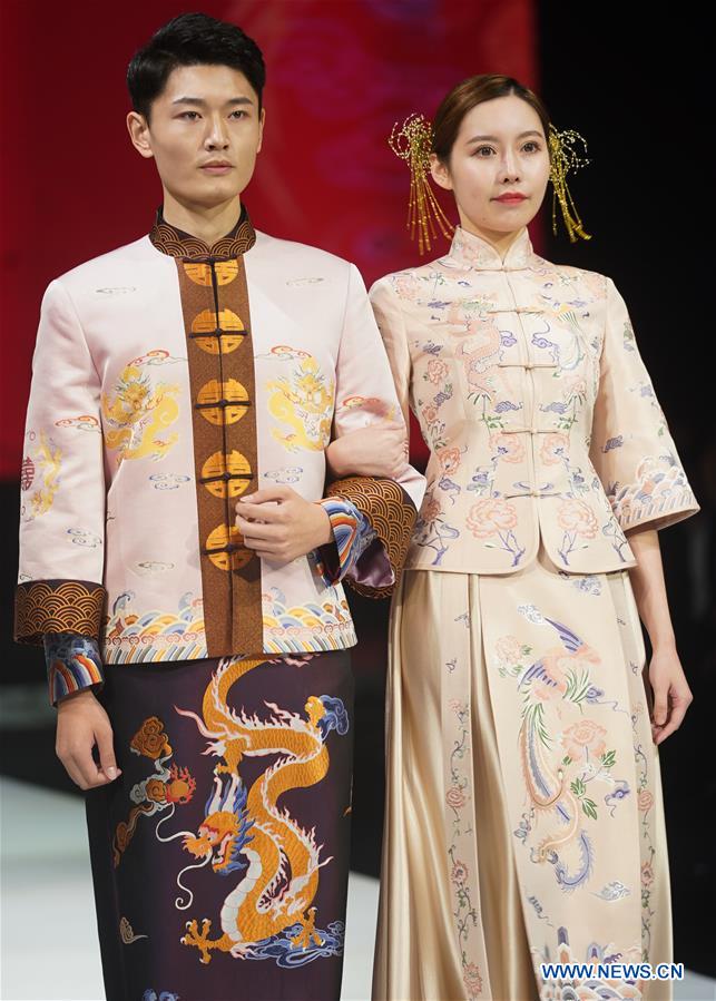 CHINA-JIANGSU-WEDDING DRESS-FASHION SHOW (CN)