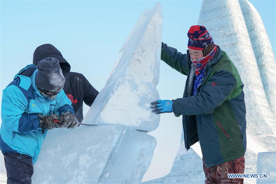 CHINA-HARBIN-ICE SCULPTURE COMPETITION (CN)