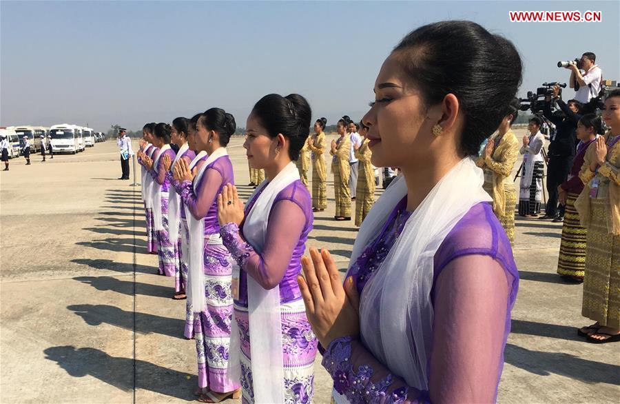 MYANMAR-NAY PYI TAW-CHINESE PRESIDENT-PEOPLE-WELCOME