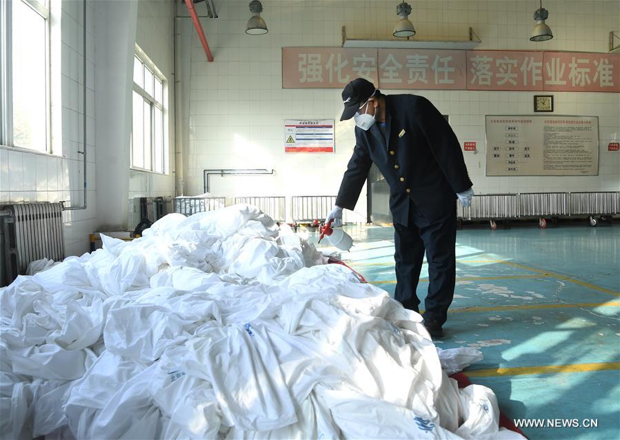 CHINA-BEIJING-NOVEL CORONAVIRUS-EPIDEMIC-RAILWAY-BEDDING-CLEANING-DISINFECTION (CN)