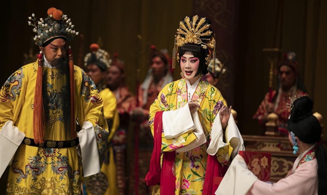 Peking Opera "The Emperor and the Concubine" staged in London