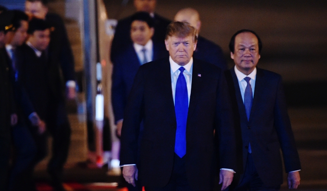 Trump arrives in Hanoi for 2nd DPRK-U.S. summit