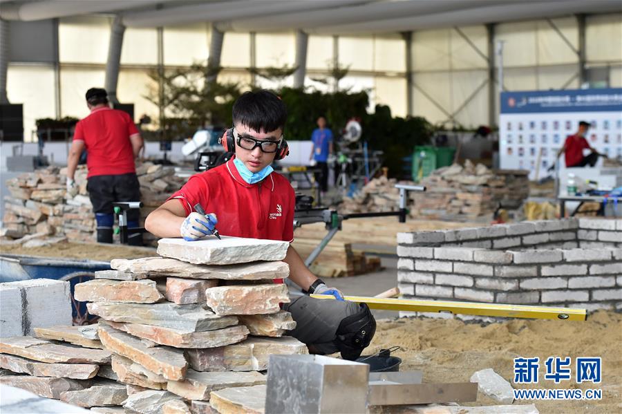 （新华全媒头条·图文互动）（2）上下合力，聚力破障，开辟“大国工匠”建设新格局