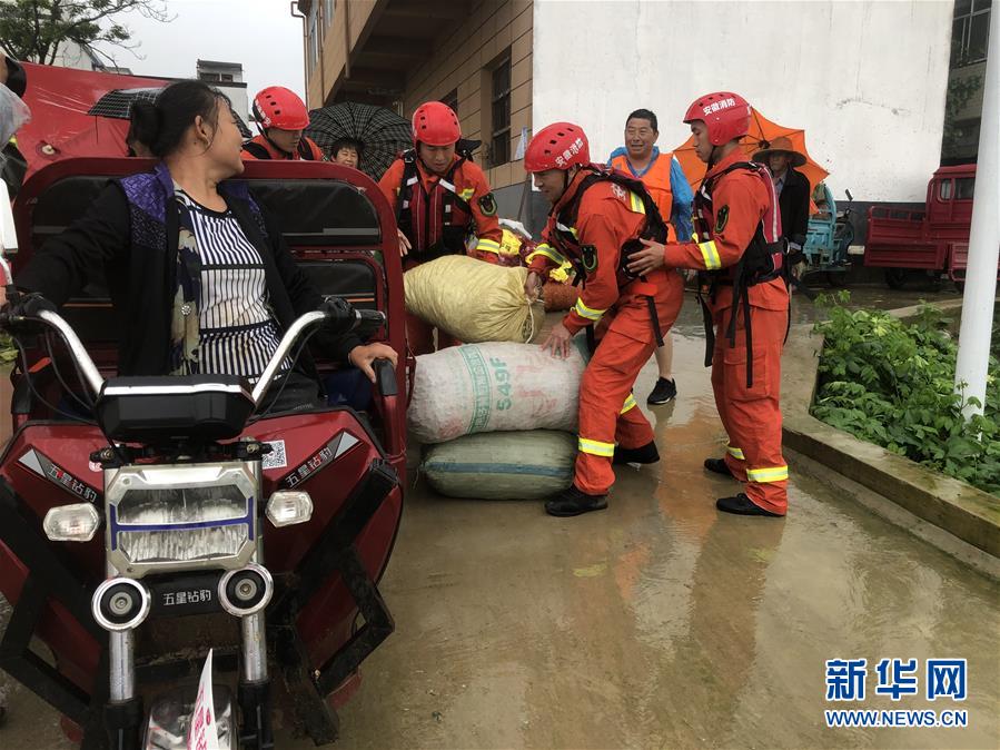 （防汛抗洪·图文互动）（1）王家坝，你还好吗？——二探“千里淮河第一闸”开闸后的水中庄台