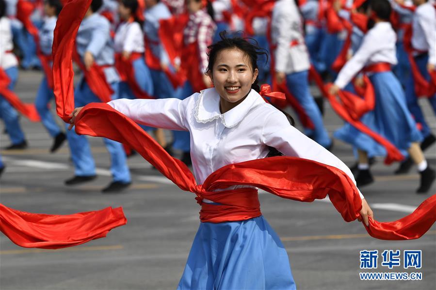 （国庆70周年·庆祝大会）庆祝中华人民共和国成立70周年大会在京隆重举行