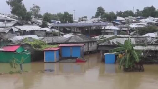 天灾！暴雨倾盆 孟加拉国难民村30万人被困