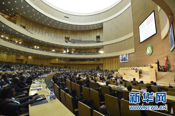  5月5日，中国国务院总理李克强在位于亚的斯亚贝巴的非洲联盟总部发表题为《开创中非合作更加美好的未来》的演讲。 新华社记者 李学仁 摄 