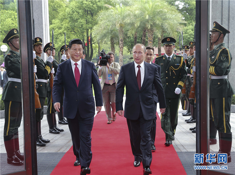 5月20日，中国国家主席习近平在上海同俄罗斯总统普京举行会谈。 新华社记者 兰红光 摄 