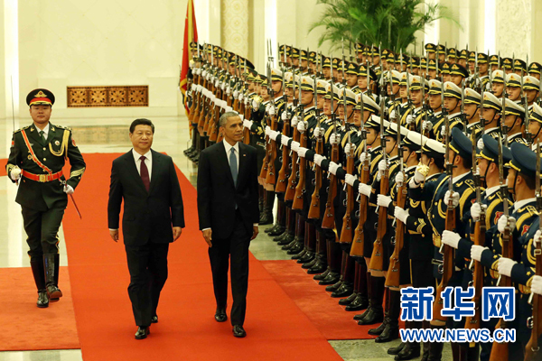 11月12日，国家主席习近平在北京人民大会堂举行欢迎仪式，欢迎美国总统奥巴马对中国进行国事访问。 新华社记者 刘卫兵 摄